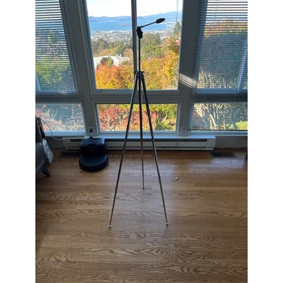 Vintage VIVO Japan Chrome Telescoping Tripod (54" Max Height) w/ Original Case - Picture 2 of 8